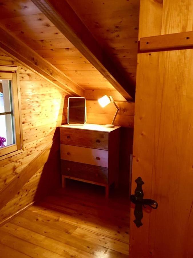 B&B Casa Peraria 팔루차 외부 사진